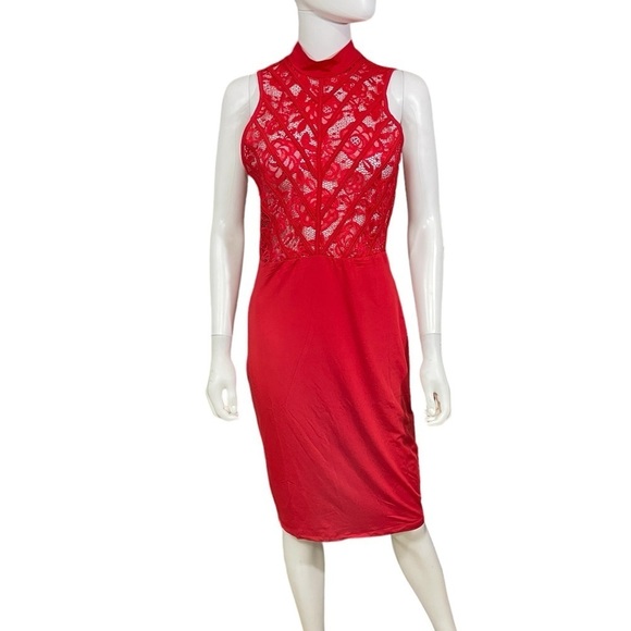 Red Crochet Sleeveless Dress
New - Picture 3 of 7